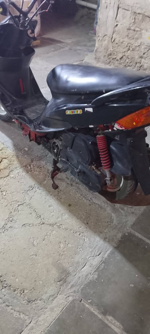 سلام عليكم
ماكس عدله للبيع السعر 350 وبيها مجال حك الجيه 
مفتوحه شلعه ومعدل سلف هندر 
مكان ناصريه مركز 
رقمي ***********

