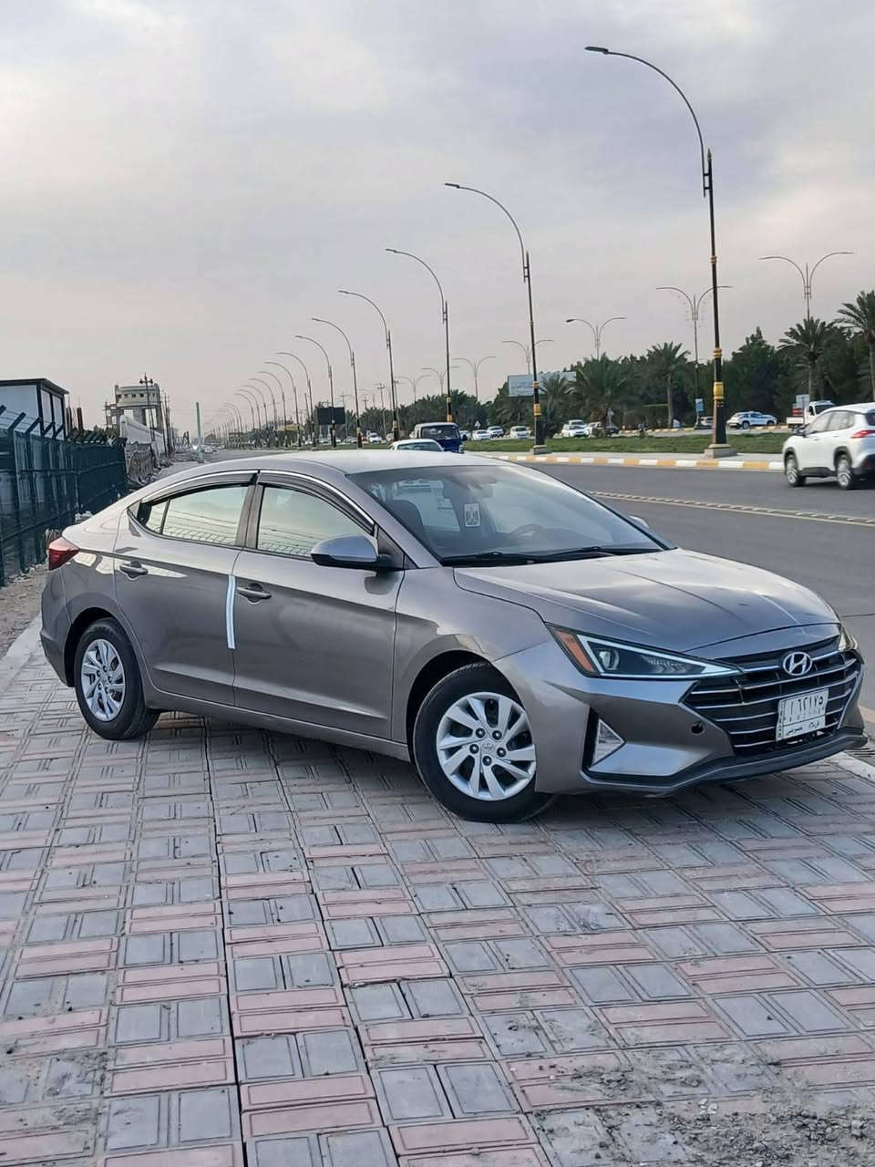 السلام عليكم سياره نوع النترا موديل 2020 مكينه حداديه تخم تاير تبريد مكينه 2000 دوش بيه مكانات صبغ بدون دواخل  فقط اتصال السعر 118 وبيه مجال العلوان كربلاء رقم الهاتف ***********
