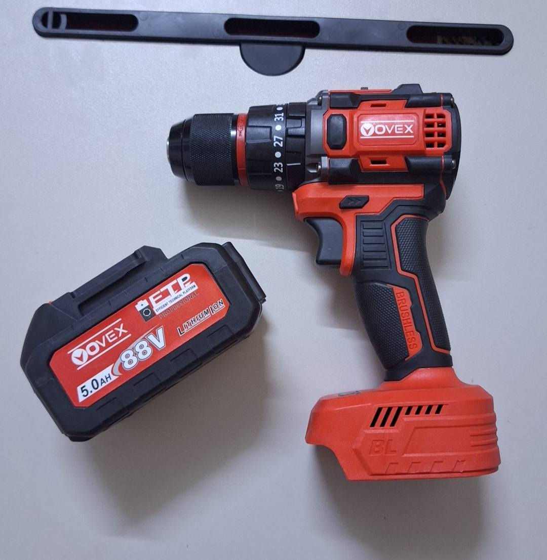 عدد يدويه شحن برشلز  كامل ملحقاته السعر ٣٥ الف كل قطعه
متوفر توصيل لجميع محافظات


**إذا كنت صاحب هذا الإعلان وتريد حذفه لأي سبب، رجاءا أرسل رسالة إلى الدعم الفني**