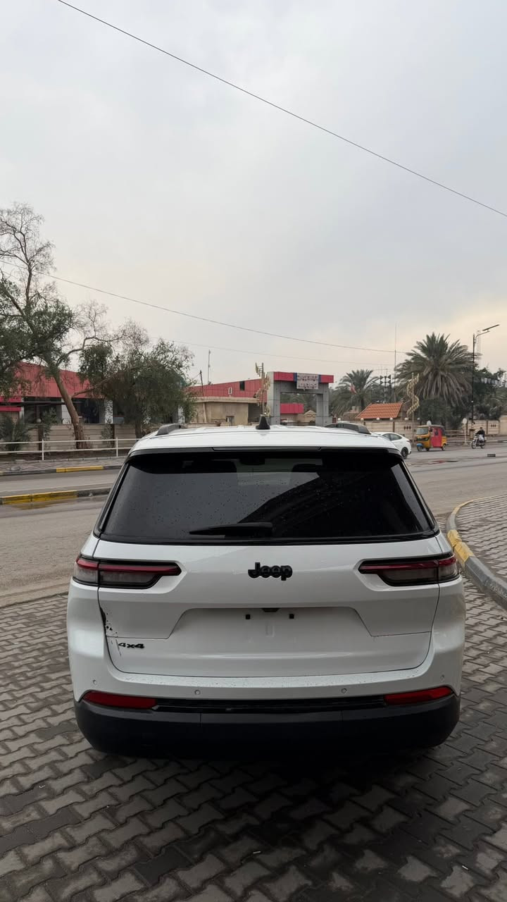 جيب كراند شيروكي 7راكب 
المديل 24
ماشيہ 22
السعر 290قابل لتفاوض 
رقم بغداد شهداء 
الحادث موضح بصور +سونار 
مكان السياره البصره 
التواصل وتساب او تصال 
***********
