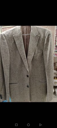 سترة اخت الجديدة استعمال قليل لون رصاصي على بيجي منشأ تركي قياس 48 الس...