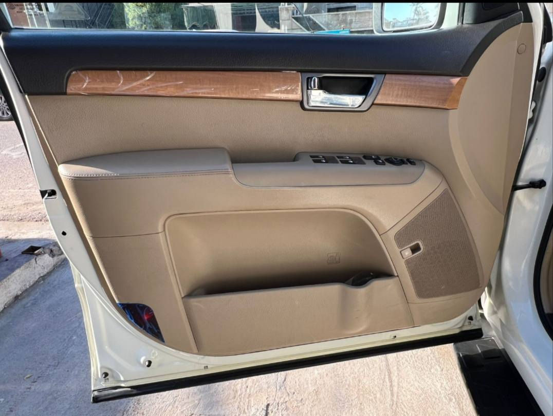 استلام الشركه الدواليه العراقيه مع ضمان الشركه كتلوكات
سياره ( بوضع شركه من الصبغ والتبديل والضرار كارتون شرط )
محرك كير صدر اتراي زيرو شرط 
من 2014 عله يدي 
ماشيه 79 ألف حقيقي اسبير مانزل 
مواصفات فول 
بصمه تشغيل ابواب بصمه ثانيه مامستعمله
فتحه بل قماره سلايت 
كشنات كهرباء اثنين  وتدفأ تبريد وجلد 
محرك ٦ سلندر ۳۸۰۰
باب خلفي شفط 
ذاكره كشنات خزن ميموري 
لد خلفي و حساس خلفي وكامره
مري قلاب على بك ومري شفط 
ويل ١٨ 
ثلاجه بل جكمجه 
تحكم استيرن و استيرن كهربائي
مواصفات معروفه 
سياره على ايد وحده وبمعنى الكلمه جديده وما يحتاج اشرح 
ورقم محوله الاماني بسمي سنويه هسه  لغايه ٣٠

ورقمي

‭٠٧٧٦ ٦٥٠ ٣٦٢٣‬
مكان السياره بغداد
***********

***********
