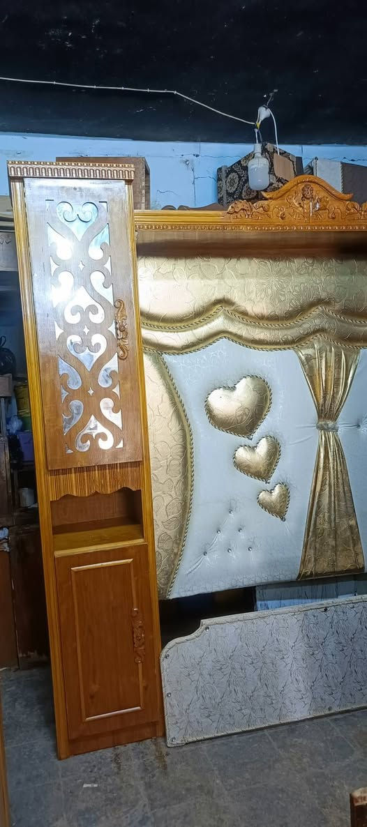 غرفة٥ باب ملحق صاج شغل ثقيل جدا نظيفة جاهزة توصي موديل الابراج السعر 750 تواصل خاص ***********
