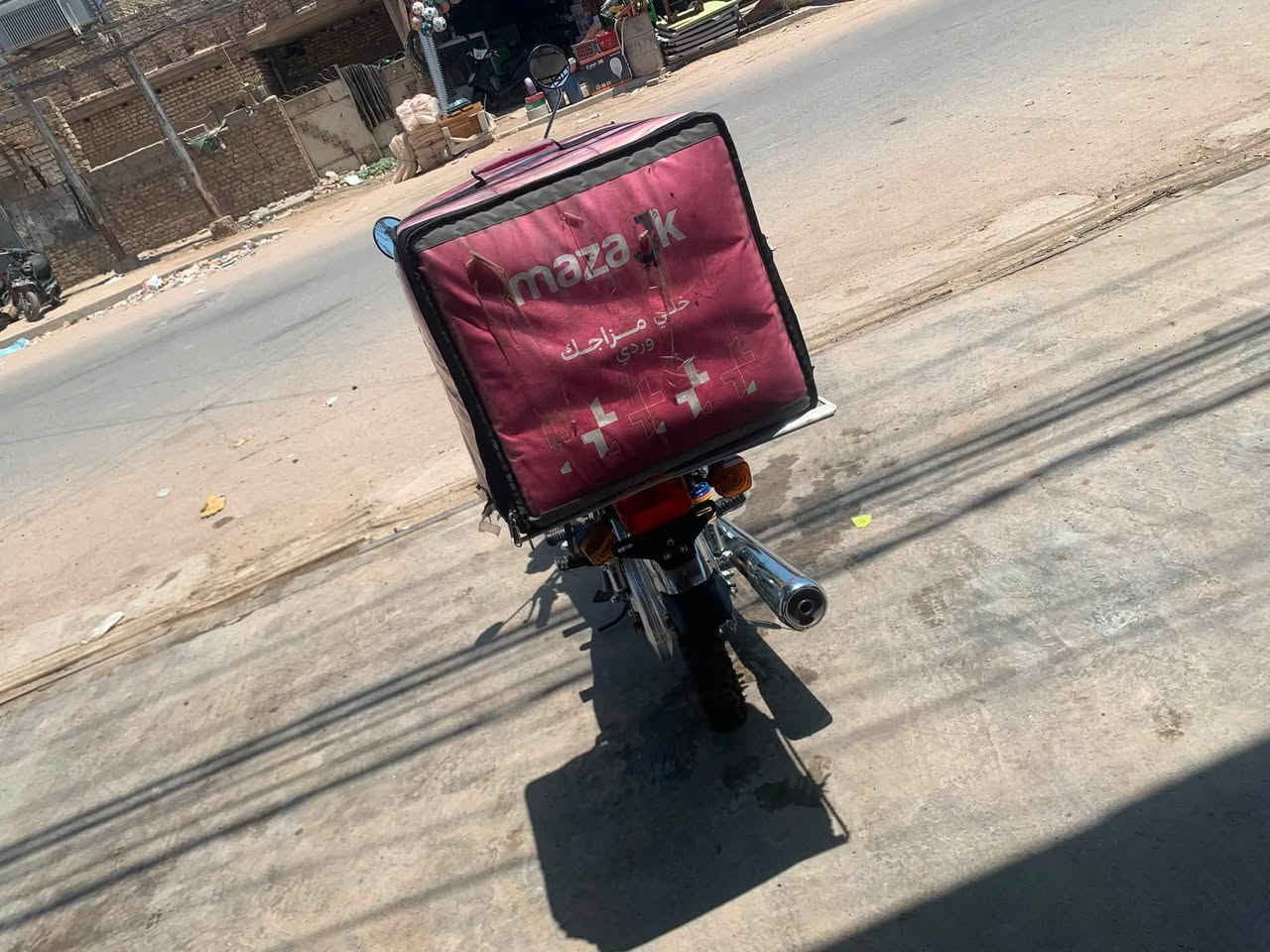 السلام عليكم سولنك 2025 للبيع ب٦٠٠ بيها مجال ماشيه ١١ هذا رقمي
***********
