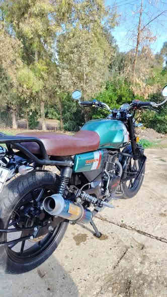 ماطور لاتي مرقم اربيل للبيع سعر مليونين و٨٥٠ وبي مجال موديل ٢٠٢٥ ماطور نضيف اكزوز رياضي صوتو كلش حلو تواصل عل رقم ***********
