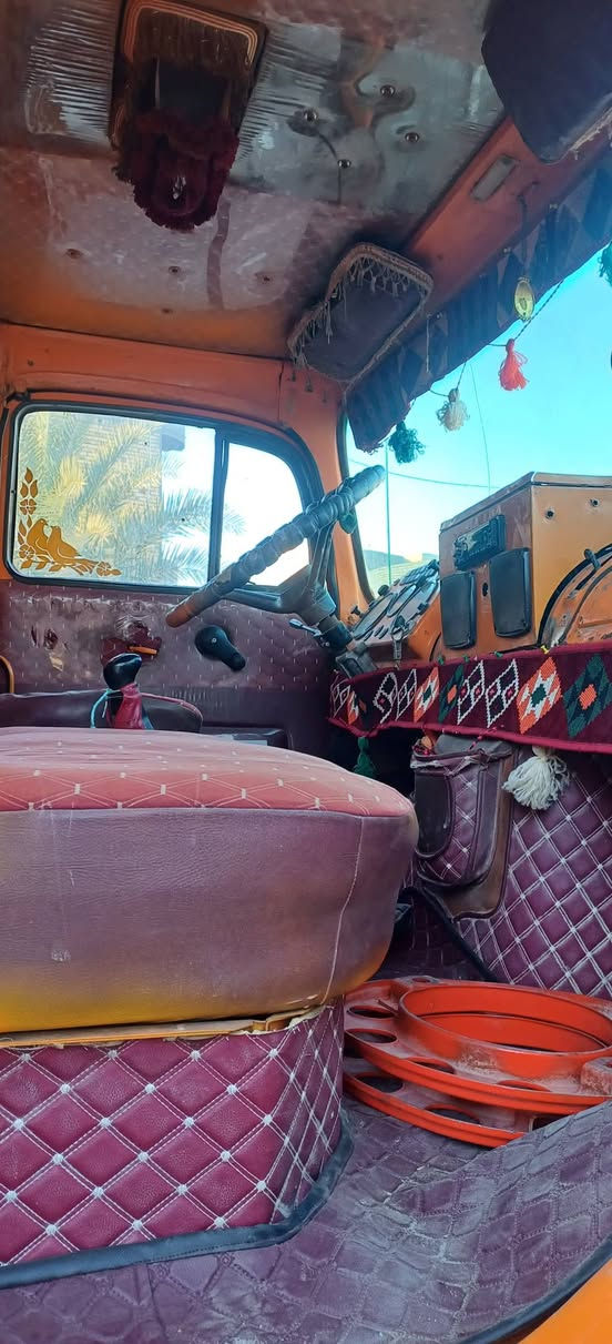 قجمه البيع اصل 69 اسياره محدثه كل 81 ماعايزه برقي واحد تخم تاير وسبيرات  كل كامله  وجديده.  مكفوله من كلشي. شاصي العريض  رقم بسمي. مداور ثاني يوم مكاني ناصريه اسعر اتصل على رقم ***********
