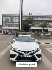 كامري SE • ٢٠٢٤ • ١٨٠٠٠ ميل