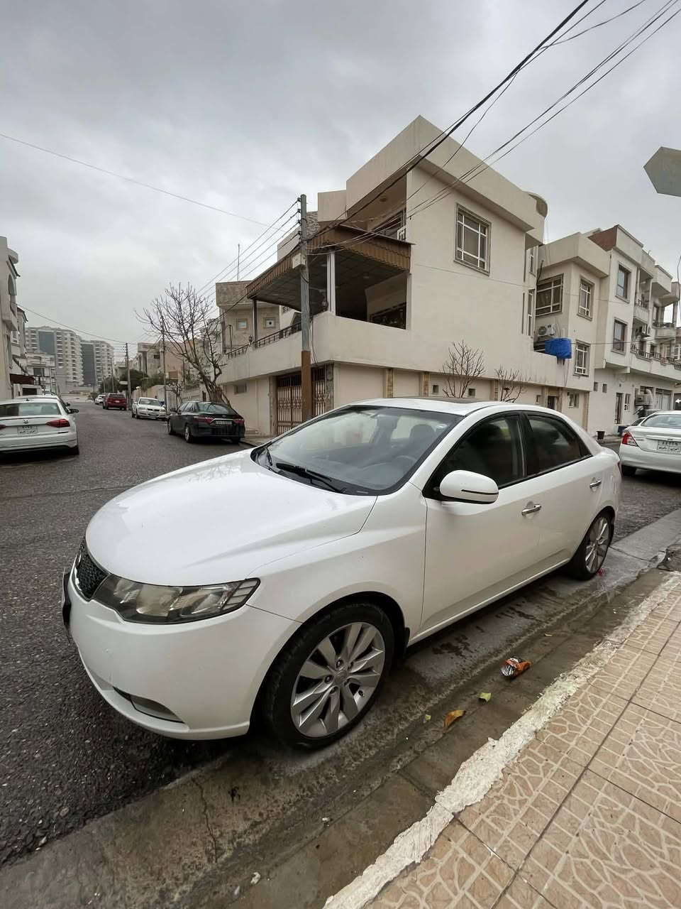 كيا سيراتو موديل ٢٠١٢ فول مواصفات سلايد و بصمة ، السيارة نظيفة بدون دعم و صبخ ماشية ٢٠٠ الف  
السعر ١١٥ ورقة و مجال بسيييط 
الرقم واتساب ***********
