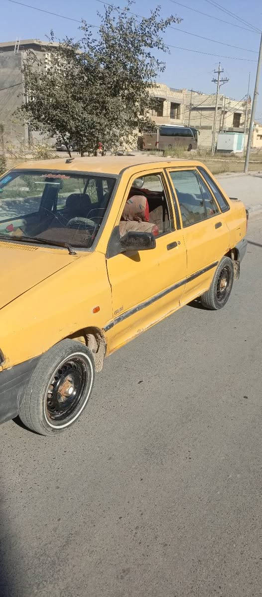 سلام عليكم سايبه اللبيع موديل 2011 لون اصفر رقمها بغداد سنوية بسمي  سيارة نظيفه خير من الله كير ومكينه مكفول  كهربائيات  كامله سيارة مابيهه كل نقص اللاستفسار الاتصال ***********
