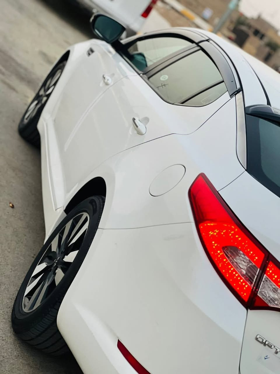 سلام عليكم
اوبتيما 2012 خليجي 
رقم اربيل جديد سنويه 2030 
تريد تحويل او وكاله 
مواصفات 
دشبول كادنزه 
تبريد خلفي 
مري شفط 
فول تحكم 
شفتات ستيرن 
بلوجكتر بقلاوه 
جام اوتو يصعد أثناء تقفيل بلادي 
بكلايت لد 
منضومه زنون +زرع عدسه 
صدر امامي خلفي جديد 
محرك 2400 
تخم تاير جديد 
سياره مكفوله كفاله من صبغ اوتبديل 
مكان سياره 
واسط قظاء الزبيديه 
رقم الهاتف 
السعر 140 وبيه مجال 

‭0774 362 0355
