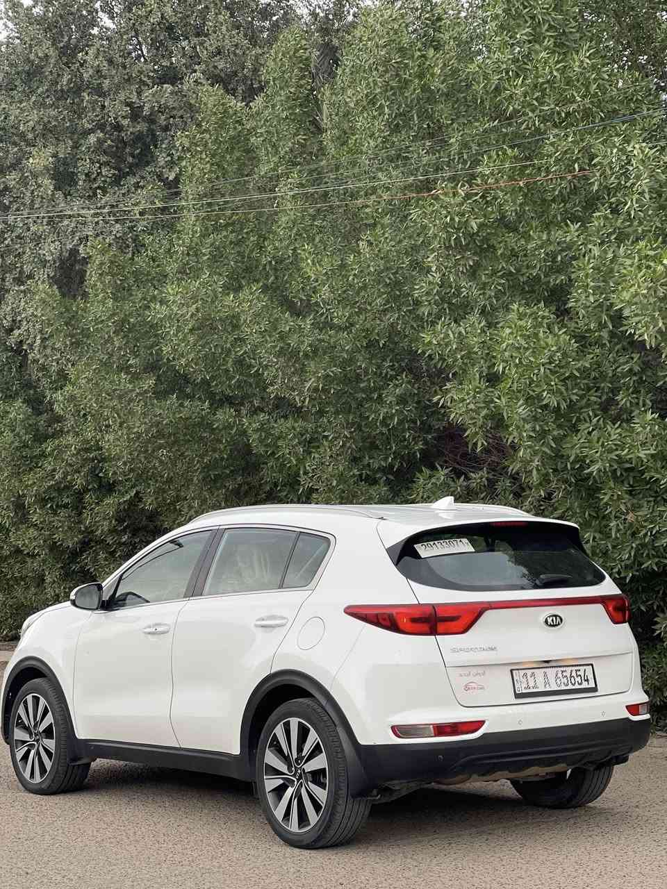 سلام عليكم بلاش ماكو هيج سعر
السلام عليكم
للبيع كيا سبورتج 2018 خليجي مكفوله من صبغ بيه بارد بل جاملغ بسيط فقط.رقم بغداد نكليزي  بأسمي تحويل مباشر 
ماشيه (60) الف حقيقي 
فول مواصفات عدا الفتحه 
مقاعد مخمل تطريز وجلد
سماعات ستريو jpl
صندوك كهرباء
حساسات امامي خلفي +كامره دواره 
مرايه تعتيم
شاشه
درايڤ مود ٣ وضعيات
تحكمات ستيرين كل الجهات
تبريد قطعتين
اشاير بالمري
حساس عدادات
لد ابيض
محرك 2000 دوش المرغوب
محرك كير مكفول من الفتح 
وهوايه تفاصيل بعد
السياره كامله من كل النواحي تخم تاير جديد باتري جديد مناقصها اي شي 
السعر  (184)وبيه مجال 
مكاني بغداد الرصافه 
***********
الشراي يتصل غير متواجد على الفيس
