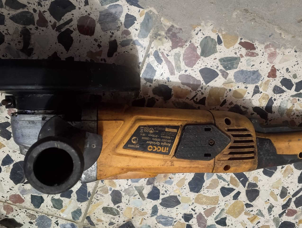 السلام عليكم كوسرة حجم وسط نوع انجكو للبيع عالفحص بلادي الملف نحاس حلة الثورة شارع المجلس ***********
