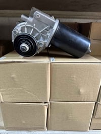 ماطور ماسحه اكتروس  سعر القطعه 35 الف واصل لجميع المحافظات  للطلب المر...