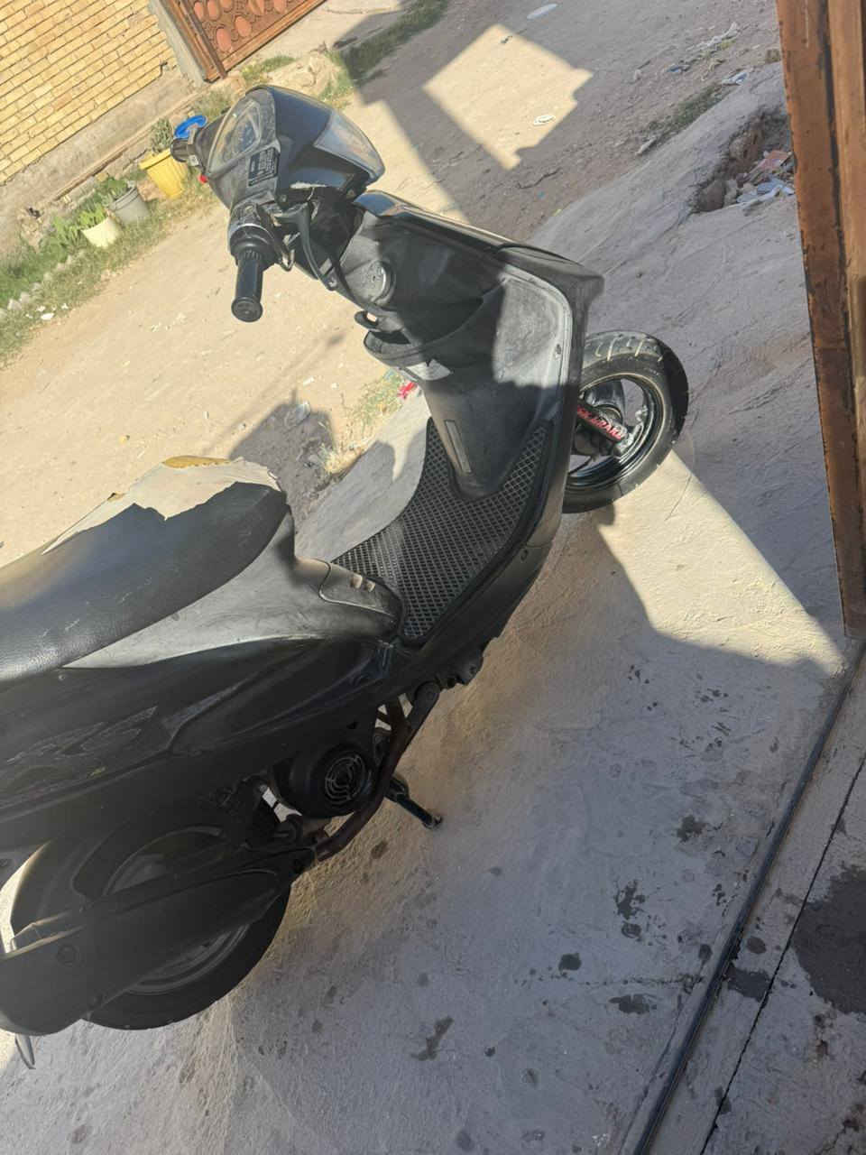سلام عليكم ماكس عدله بلادي 49 ما مفتوحه شلعه ومعدل السعر 650 وبيها مجال قليل الرقم ***********
