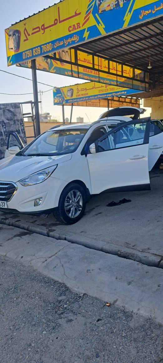 سلام عليكم سيارا توكسن 2013 للبيع
بدون دعم و بدون دواخل 
بس صندوق صبغ
كاميرا خلفية شريكه 
رقم جديد
بدون سلايت بدون بانوراما
محرك 2000 دوش
سعر 150$ بيها مجال 
رقم موبايل و واتساب ***********
عنوان دهوك دوميز
