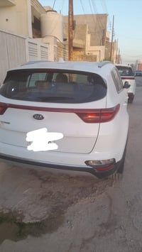 سبورتج موديل 21 ماشيه 100 مكفوله من الصبغ بيها بس بارد قليل مكاني بغدا...