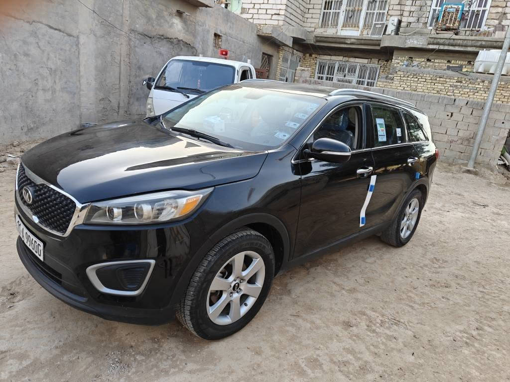 السلام عليكم كيا سورنتو موديل 2016 وارد امريكي قطع وحده صبغ باقي كفاله 
مكينه 4 سلندر مكينه كير حداديه تبريد تخم تاير مكفولات رقم سليمانيه انكليزي سياره جاهزه من كلشي سعره 155 وبيها مجال بسيط مكاني طويريج رقم الهاتف ***********
*********** كربلاء, العراق
