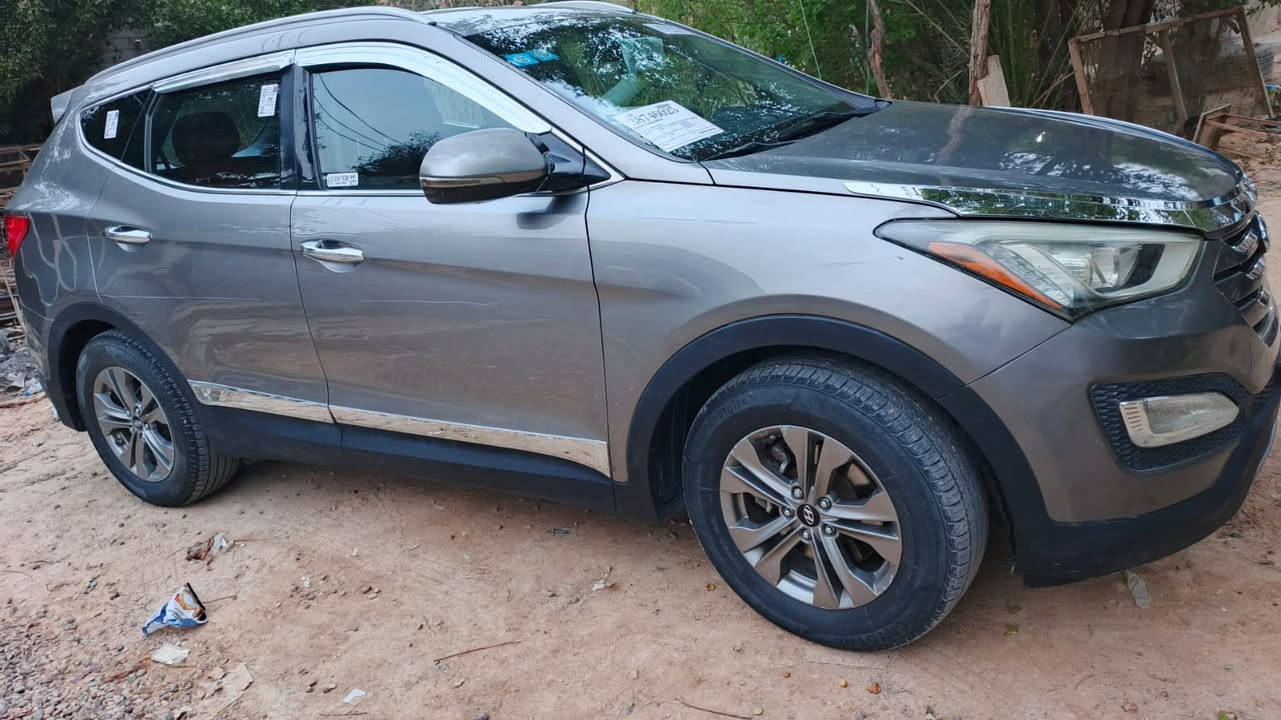 سلام عليكم 
سنتافي موديل2016 محرك 4سلندر 
رقم دولي بغداد بإسمي مداور ثاني يوم ماعليه غرامات مصفرتها حداديتها جديده
سياره مامتعوبه استخدام جدا قليل دوامي يوم واحد بالاسبوع السعر145 مكاني نجف


**إذا كنت صاحب هذا الإعلان وتريد حذفه لأي سبب، رجاءا أرسل رسالة إلى الدعم الفني**