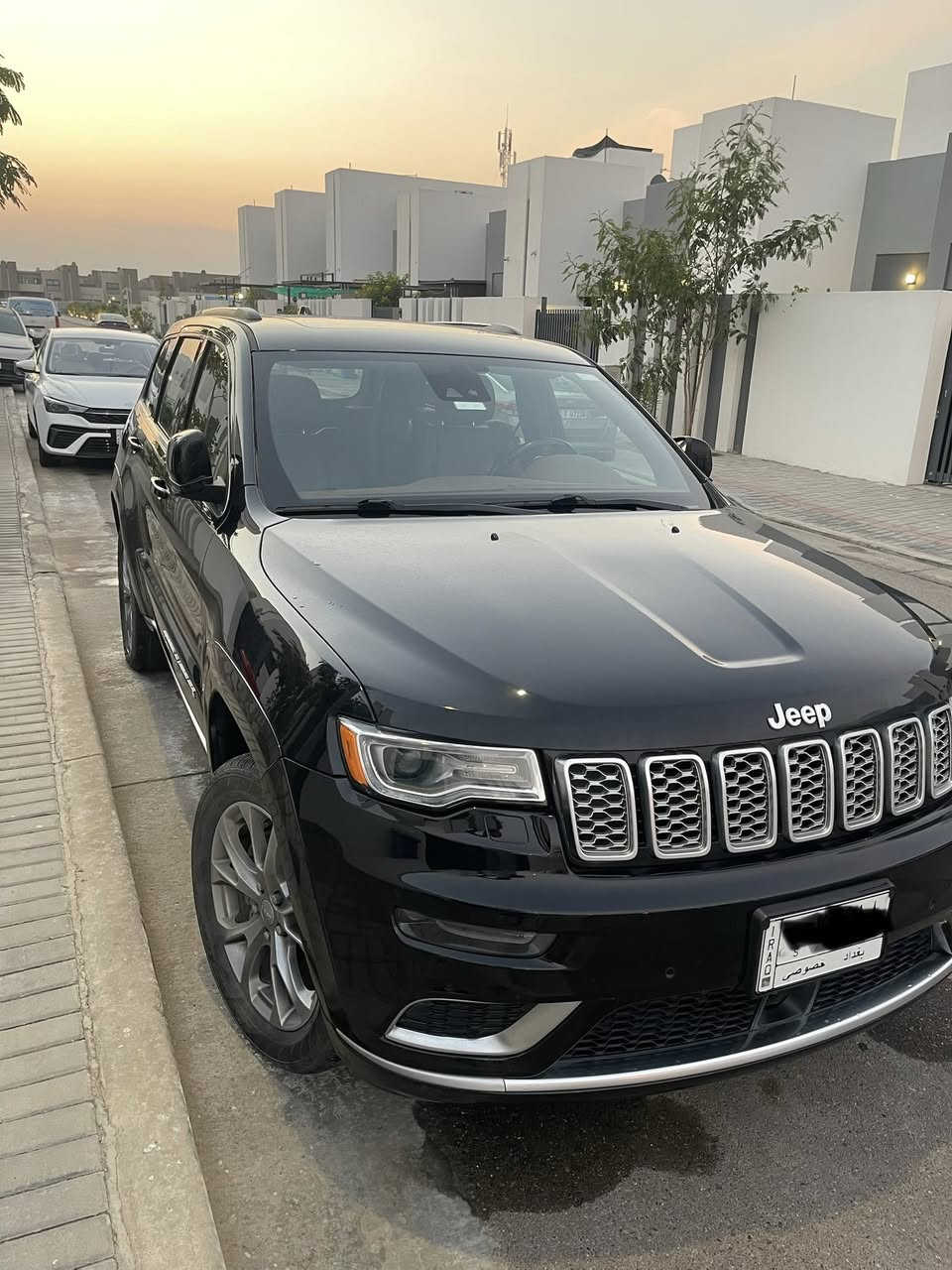 جيب كراند شيروكي
سوميت ٢٠٢١
فول مواصفات امريكي
ماشيه ٦٧ كيلو
28000$و بيه مجال للطيبين
***********
