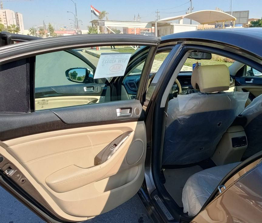 للبيع أو مراوس ب أوباما حصراً 
#كيا_كادينزا_خليجية_فول_مواصفات 

#الموديل: 2014 

رقم بغداد محرك وكير ع وضع الشركه بدون تنقيص 

ولا صوت رواجز وادامه مستمره #مكفولة

بيها قطعة وحدة الجاملغ الخلفي بالعراق 

السيارة فول ١/١  قمارة بانوراما 

#المواصفات

تشغيل بصمة مع بصمة الأبواب الأمامية

نظام ترحيب

إنارة بالمرايات والأبواب الأمامية

كاميرا وحساسات خلفية

حساس ماسحات + زراگات اللايت الأمامي 

بردة خلفية متحركة

كشنات كهربائية جلد VIB تدفئة وتبريد 

لوحة تحكم بالكشن الخلفي + تدفئة كشنات ونضام الصوت

لد امامي وخلفي وعدسات متحركة وكالة 

تحكم كامل بالستيرن ونضام تثبيت السرعة 

شفتات ستيرن رياضي بلادي 

نظام ترحيب عند الجلوس والتشغيل

شاشة نظام صوتي infinty

مري شفط مع الأشاير

ويل حجم ١٩. 

مرايات قلاب ويه R

تبريد تدفئة قطعتين

تخم تاير جديد

وباقي مواصفات الكادنزا معروفة

ترايك من زاخو للبصرة جرة وحدة 

السيارة عليها ادامة كاملة 

 

#السعر  145 وبيها مجال للطيبين 

#رقم_الهاتف / ***********

مكان السيارة #بغداد 

رجاءاً إذا مو شراي لا تكسر بحلال الوادم 

يكفي تعبر المنشور أو تصلي ع محمد
