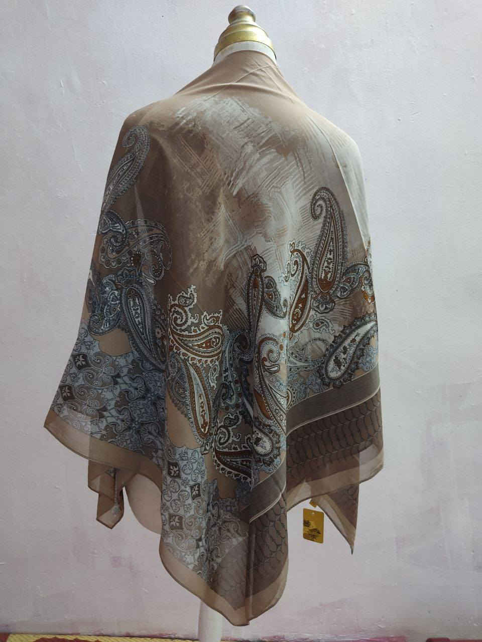 ربطة جرجيت 
قياس 140سم 
سعر القطعه ب 5 
توصيل 3 لجميع المحافظات العراق 
للتواصل خاص
او واتس اب ***********
