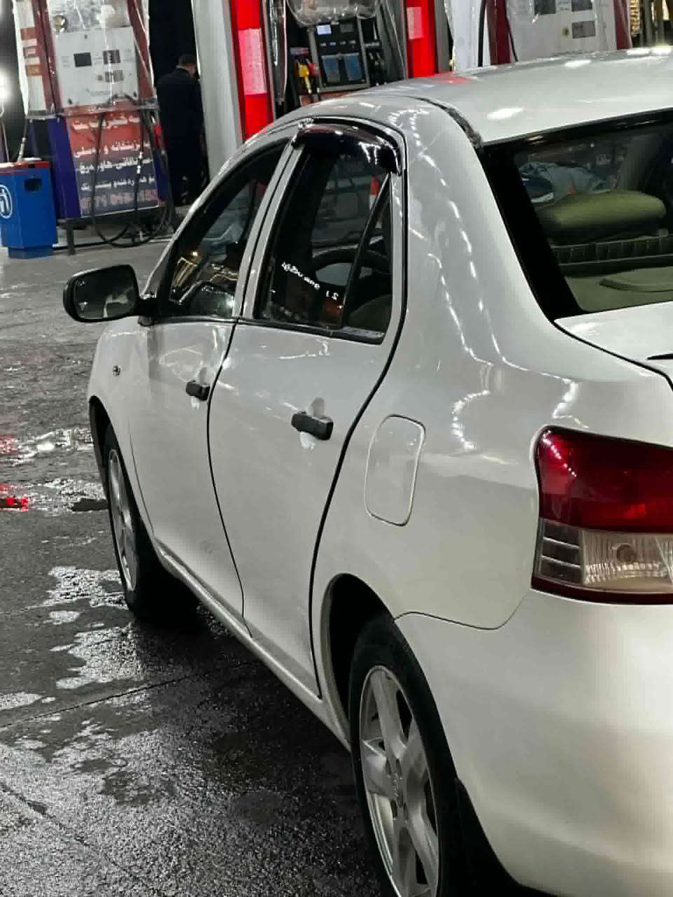 یارس 
مۆدێل//٢٠٠٦
ئۆتۆماتیک
سەنەوی نوێ
هەزە نوێ
٧پارچە بۆیاخ
بێ ژورێ بێ ناوگرتن 
پێش و پشت کەپس بێ لێدران 
کەمەک سەقفی بۆیاغە زۆر کەمە
*********** أربيل, العراق
