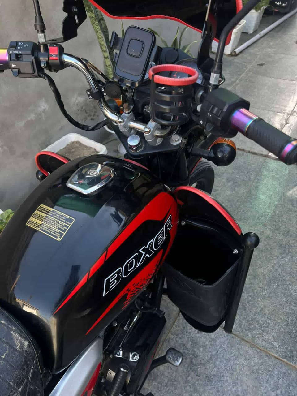 سلام عليكم بوكسر 21 مكينه دايون 200 للبيع 
اواق سكنر اكفلك سرقه مكاني حله رقم ***********
