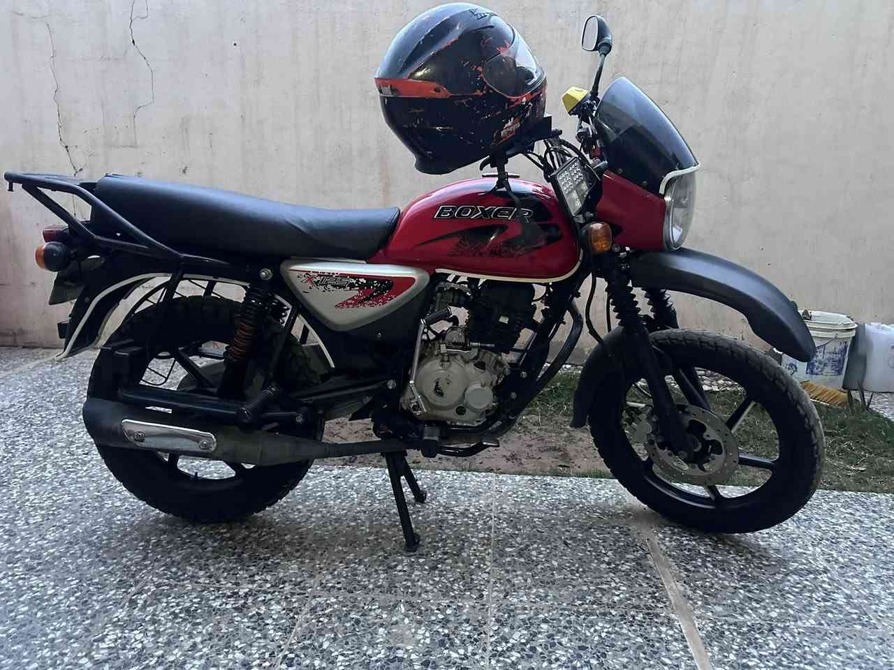 ***********سلام عليكم بوكسر جبلي للبيع موديل 2023 شهر 11رقم وسنويه بغداد نگليزي تحويل مباشر كهربائيات شقاله كلهه محرك ناعم الشراي يتصل السعر 2200 بيهه مجال بصيط واتساب 
‭0788 784 3805‬مكان بغداد الدراجه مكفوله من كل النواحي
