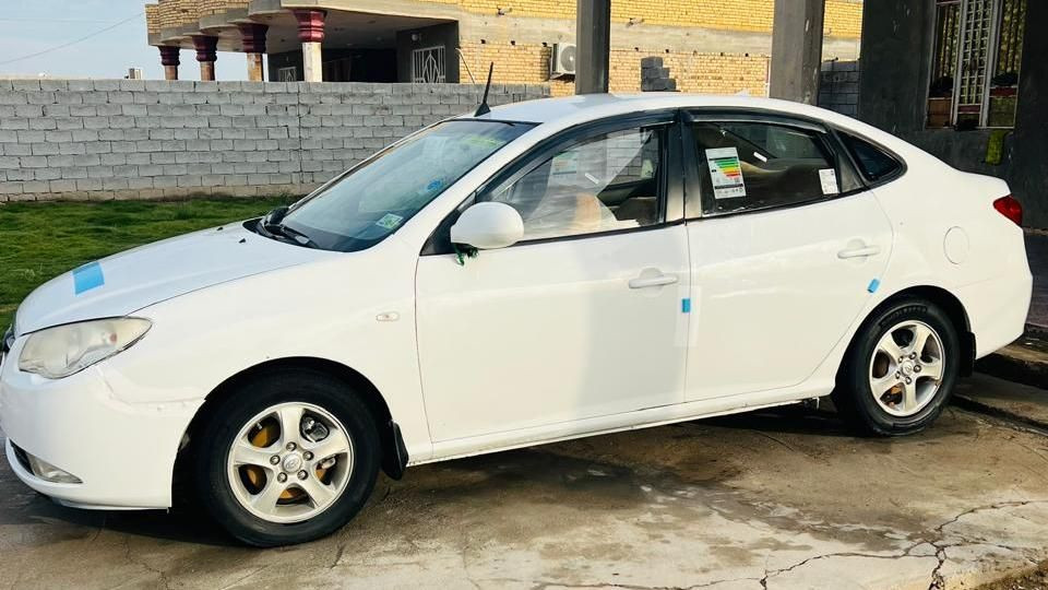 السلام عليكم ورحمة الله وبركاته 
الالنتر طك فلين موديل 2010 
 متوئمة ع الشاصي طبق الاصل مكينه المرغوب دوش
*شرط الحاسبه
*كصة جنطة شغل درجة اولى باجات 
*دخول جديد
* متومة اربيل انكليزي شرط الحاسبة
*وكاله بسم المشتري 
*سنوية ام الفسفوره شرط اصليه
*السيارة جاهزة وبدون اي نقص 
*كير مكينة تبريد تدفئة حدادية كله كفاله
* مكان السيارة ذي قار
*السعر 45 ومجال قليل حك الجيه
لاتصال///***********
