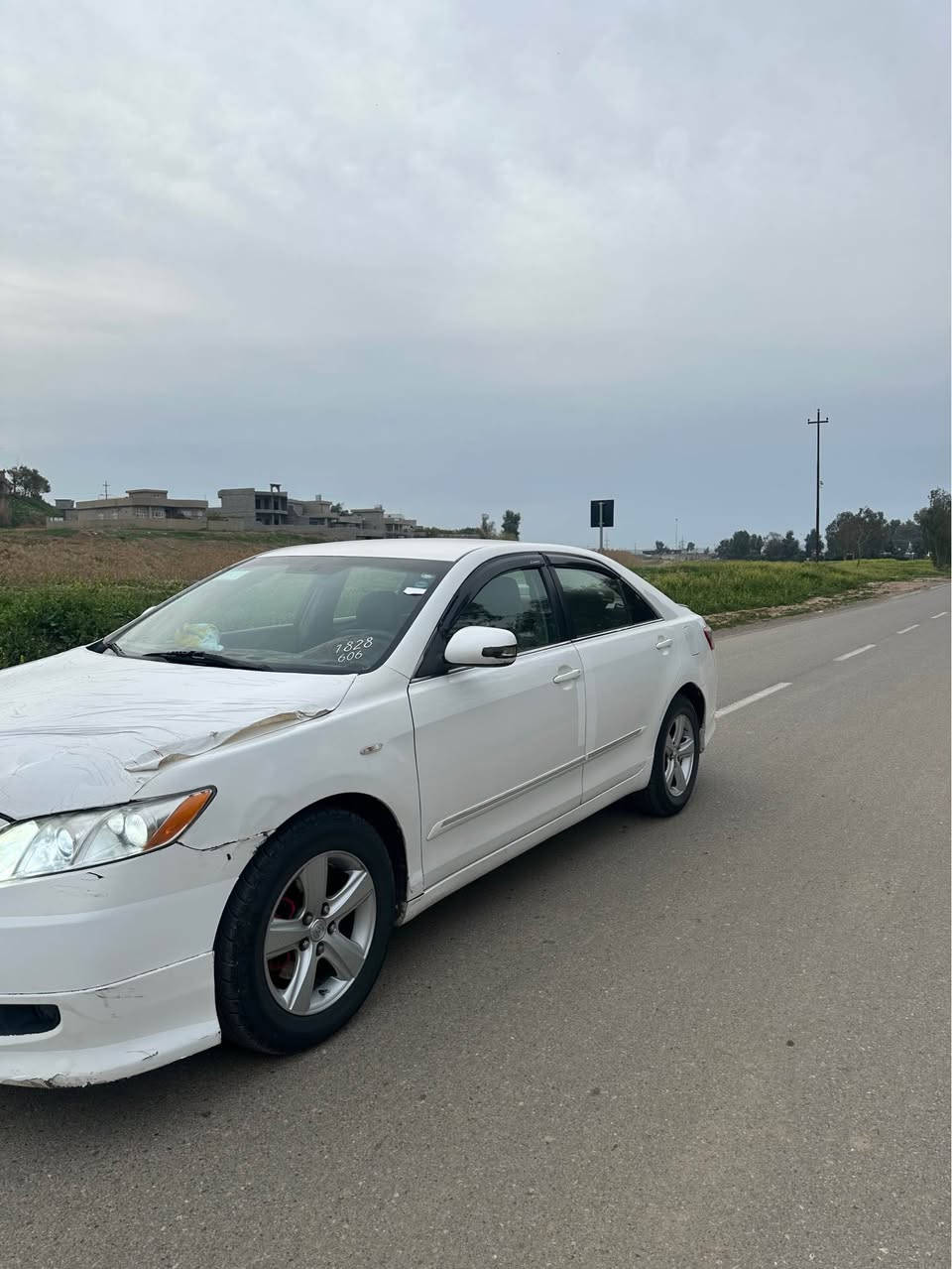 فرۆشتن کامری 2008 رەنگ سپی  
بەناوی خۆمەوەیە رەقەم تازەیە چوار تایەی تازەیە رۆن گیر و مەکینەی تازەیە تاخم پشت و پیشی مەزبوتە یەک کێشەی نیە بێ مەسروفە دەفتەر بانزینیشی هەیە شوینم کەرکوکە سبوخ 3 پارچەو بستێکی هەیە نرخی 107 و مەجال رقم *********** 
*********** كركوك, العراق
