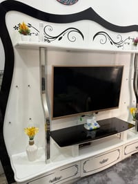 هذا الميز للبيع ما عدى لبلازمه مالته (غير للبيع) سعره على الخاص  الي ي...