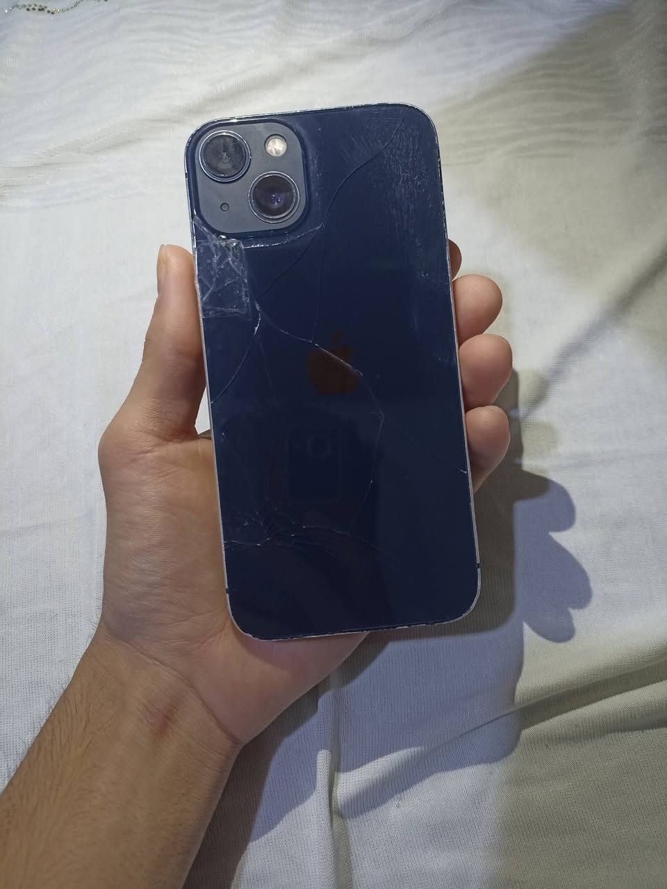 iPhone13
جهاز نضيف مامفتوح عربي شرق اوسط ذاكره 256 دبل سيم كارت بس شاصي مزلق جهاز مكفول كفاله عامه لبطاريه 75 بلاديه لامعلايه ولا مدله العلوان البصره الهارثه سعر 350 وبي مجال 
رقم/***********
