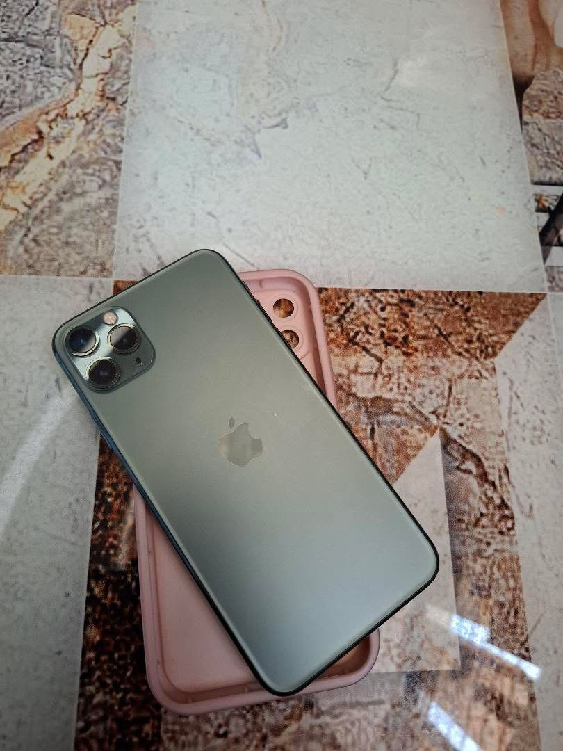 ايفون 11 PRO MAX
ذاكره 64 بطاريه 74 جهاز نضيف وكله شغال فيس ايدي شغال فقط مبدل شاشه سعره 250 وبي مجال بسيط مكاني العبيدي


**إذا كنت صاحب هذا الإعلان وتريد حذفه لأي سبب، رجاءا أرسل رسالة إلى الدعم الفني**