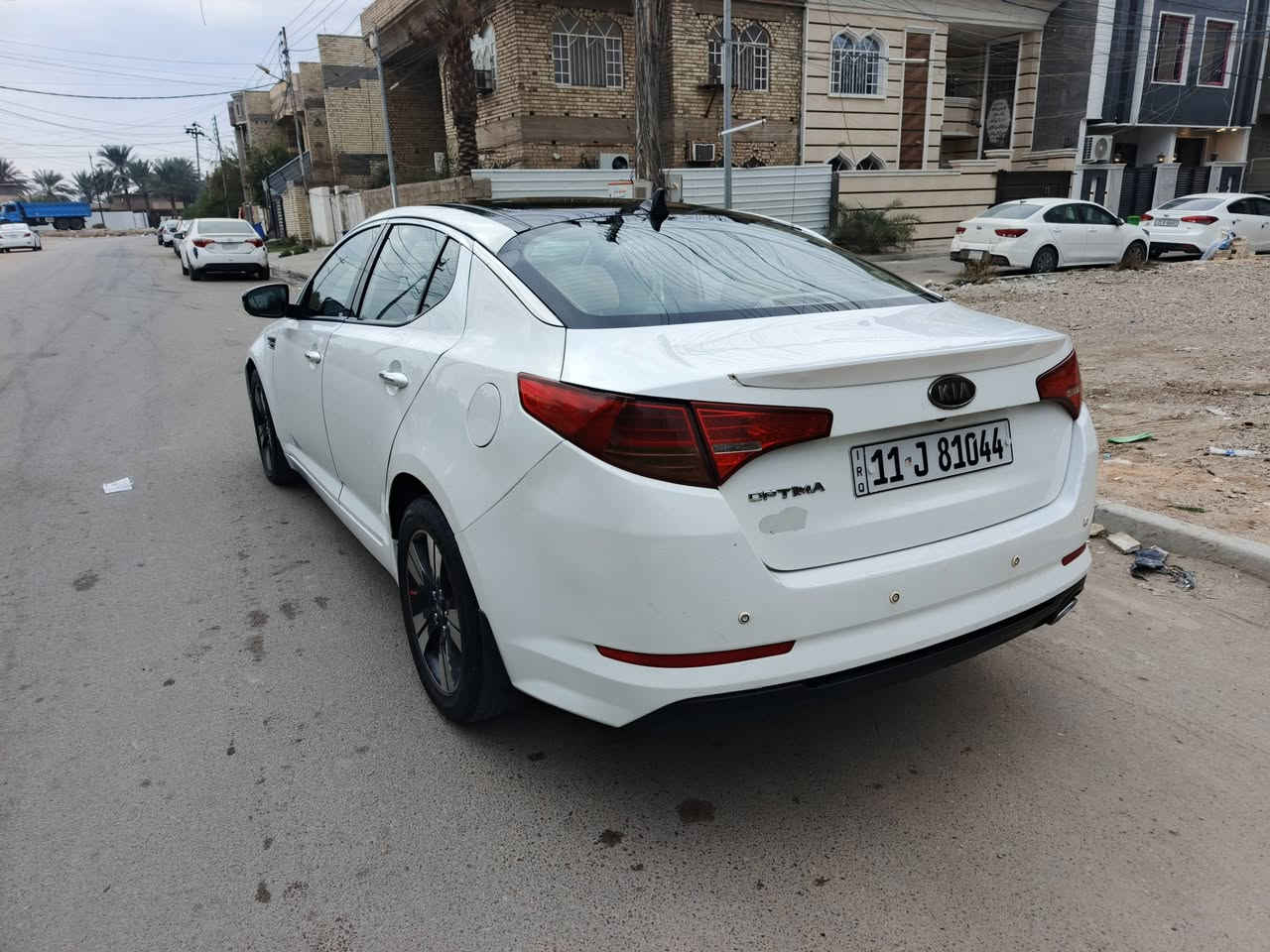 السلام عليكم للبيع اوبتما 2011 خليجي الشركة الدولية فول موصفات
مكينة 2400 دوش المرغوبة مكفولة من التنقيص والتبخير
كير 6 نمر مكفول
تبريد ثلج ❄🧊
موصفات السيارة
1 بصمة تشغيل + بصمة ابواب + بصمة جنطة
2 بنوراما طكتين 
3 تبريد قطعتين + تبريد ابيانو + تبريد منفصل مناخين+ تبريد بل جكمجة
4 فول تحكمات ستيرن+ شفتات 
5 اشاير بل مرئي + المرئي شفط
6 نظام ترحيب عند الاقتراب + جهاز انذار
7 كامرة داورة 360 درجة + شاشة ايباد كار بلي
8 نظامABS + كزوز قفل السرعة + نظام ECO اقتصادي
9 حساسات خلفية
10 منضومة زنون LED
11 5 ويل كب + تخم تاير جديد تايوندي ب 300 الف + ويل 17 
( السيارة بيها مكانين صبغ + 3 قطع مفتوحات او مبدلات اصلي طبق الاصل بدون صبغ اثار شخوط ) والسونر مرفوق بل منشور 
لغود + شواصي + تكم + حوض مكفول + بدون ايرباك 
(رقم بغداد بسمي مميز + سنوية وهزة ورقم جديد) 
مكاني بغداد حي جهاد
السعر103 وبيها مجال للطيبين
***********
