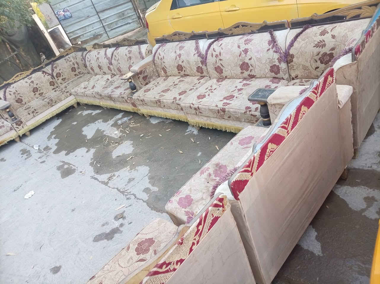 السلام عليكم تخم للبيع ٢٠ متر بي شكم قطعه تعبانه مبينات بل تصوير مكاني بل حله سعر ٣٢٥ بي مجال ***********
