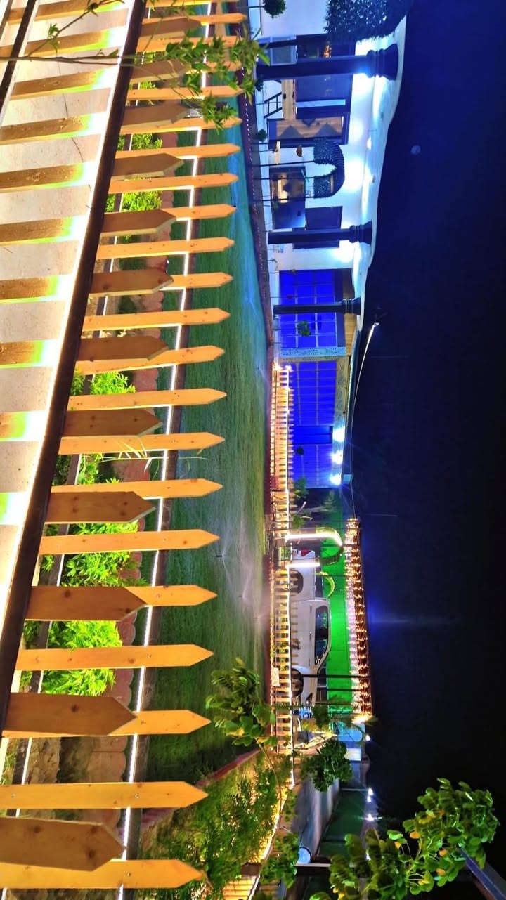 🌟 مزرعة البنفسج  في المدائن 🌟
هل تبحث عن الأجواء الريفية الساحرة والهدوء التام بعيداً عن صخب المدينة؟ 🌿✨
موثقة في تطبيق اجرلي
مزرعة البنفسج  تفتح أبوابها لكم لقضاء أجمل الأوقات مع العائلة والأصدقاء. جلسات مريحة، مساحات خضراء واسعة، وأجواء مثالية للمناسبات والجمعات الجميلة.
📍 الموقع: بغداد - قضاء المدائن
📞 للحجز والاستفسار واتس اب [***********]
البنفسج .. حيث تلتقي الطبيعة بالراحة! 🏡❤️
