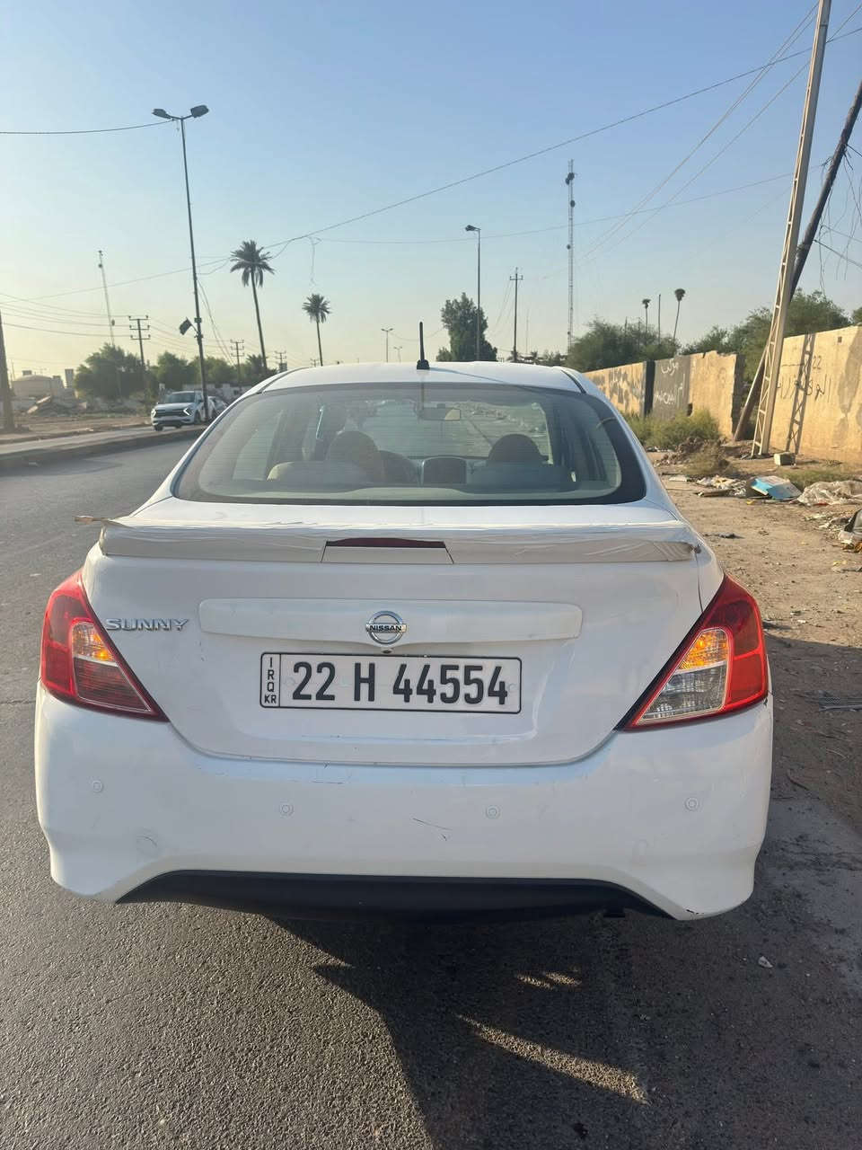 نيسان سني 2018
رقم اربيل تحويل او وكالة شرط 
كير مكينه صدر كلة جديد 
سياره بدون قطرة صبغ فقط بارد شكم قطعة 
وصارت بيها ضربه قبق الجنطه وراجعة ع بارد 
سونارها موجود
سعرها 106 وبي مجال بسيط 
***********
مكانها بغداد
