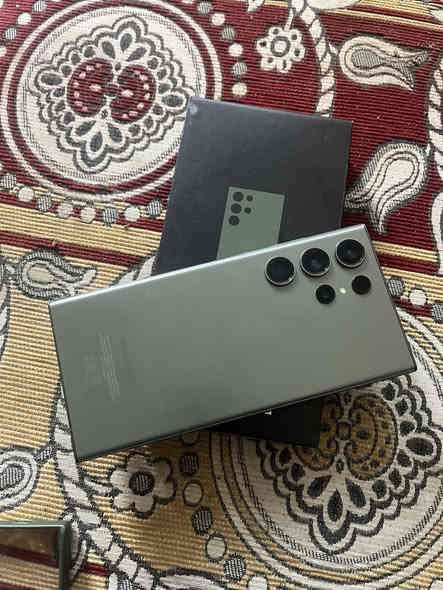 سلام عليكم اس ٢٣جديد غراضه كامله شرق اوسط سعره ٨٠٠وشراي يتصل على رقم *********** عنوان ناصريه مركز
