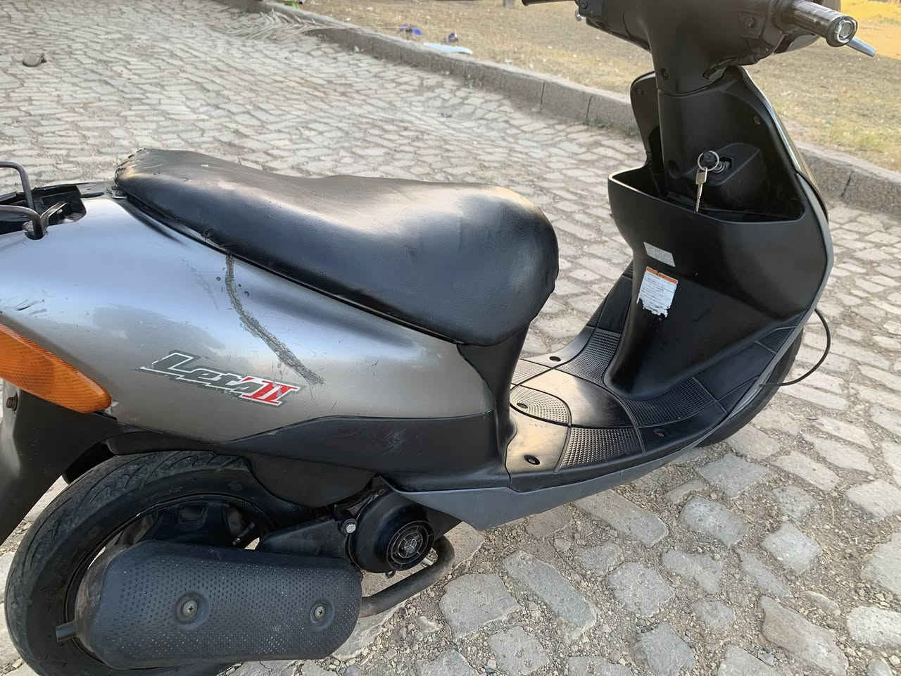 دراجة سازوكي محرك ناعم سلف كهربائيات كلها شغاله ب ٢٢٥ و بيها مجال  ***********
