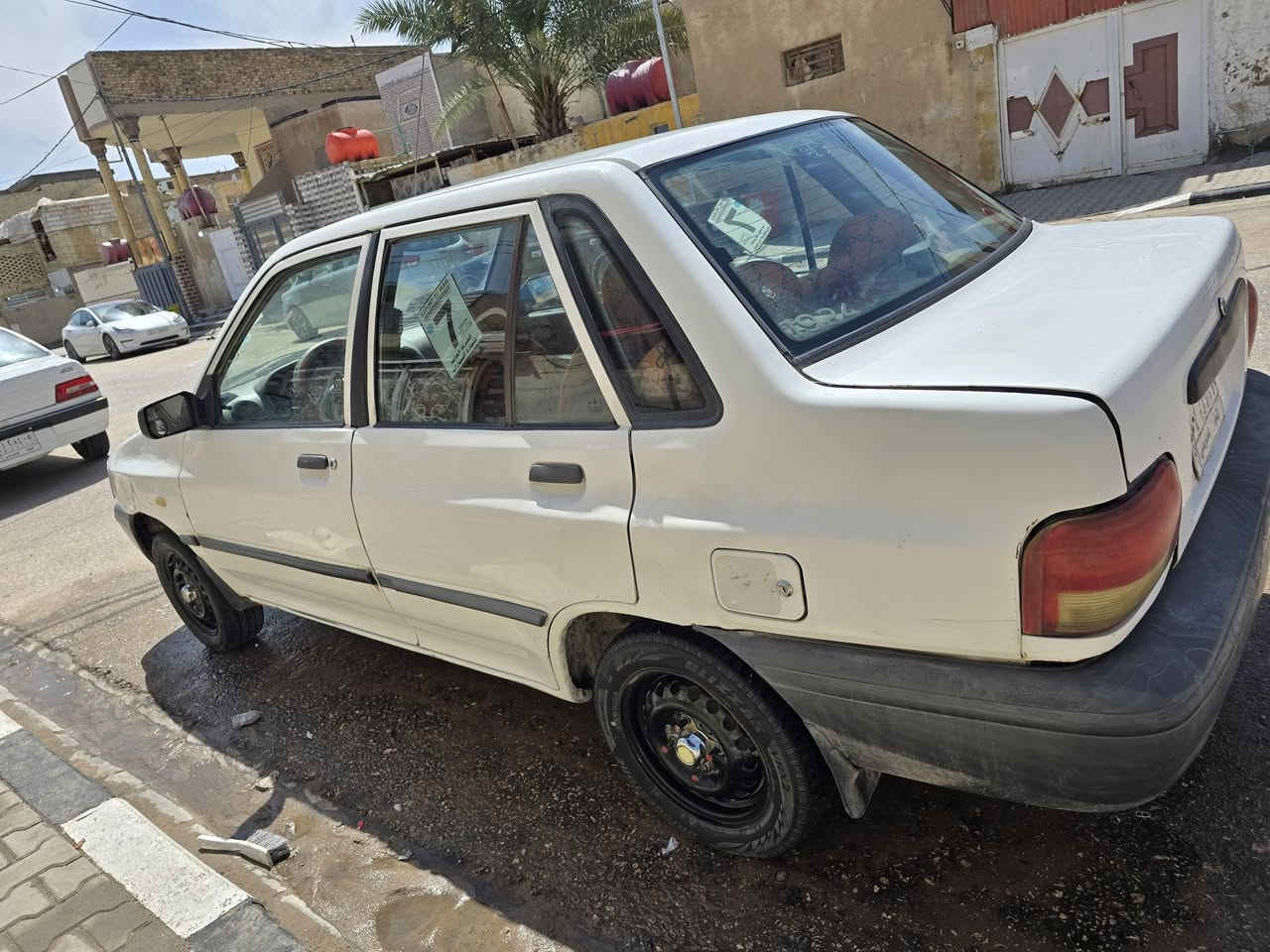 السلام عليكم سايبا للبيع بسمي ٢٠١٢ بيهه قطعتين صبع بنيد وجاملغ امامي نجف حي الوفاء 
***********
