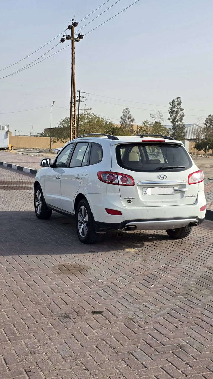هونداي سنتافي 2012 خليجيه شركه عامه
محرك 6 سلندر 7 راكب
رقم بابل الدولي بأسمي سنويه وهزه وارقام كله جديد
سياره حلوه وجاهزه وترايها حلو
بيها صبغ جاملغ امامي جهه السايق ودور الجاملغ الخلفي جهه الصدر والباقي مكفول
السعر 138 وبيها مجال بسيط
للاستفسار ***********
مكان السياره كربلاء 
غير متواجد على النت
