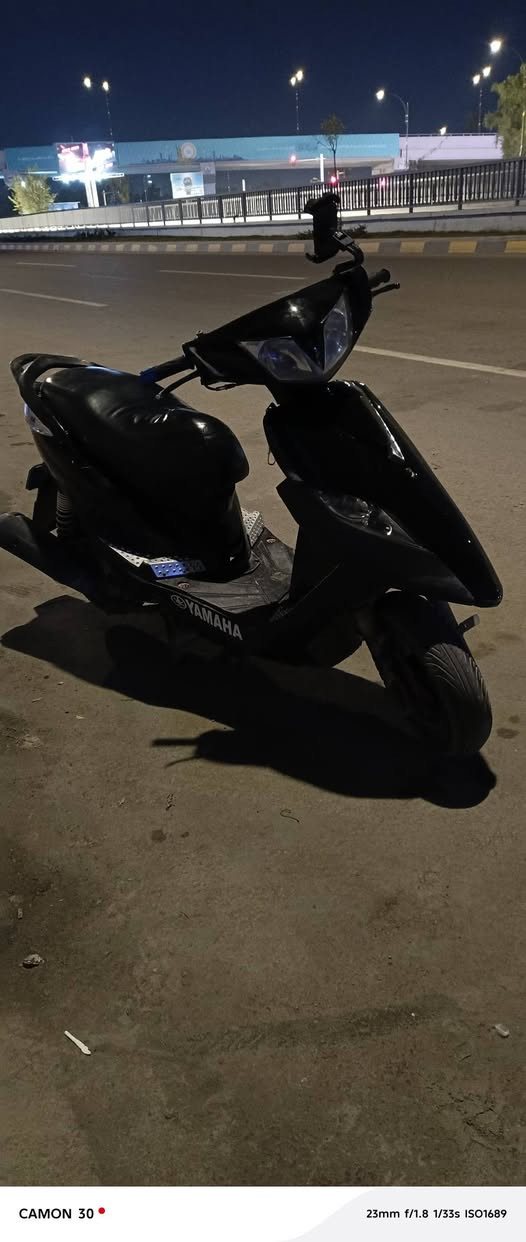 سلام عليكم
عيني دراجه ثعلب 140 مكينه 58 للبيع كابريته جديد زوج تايرت جدد بيه صوت فقط بل كلج امامي اللبيع سعر 600 قفل المكان ابو اغريب


**إذا كنت صاحب هذا الإعلان وتريد حذفه لأي سبب، رجاءا أرسل رسالة إلى الدعم الفني**