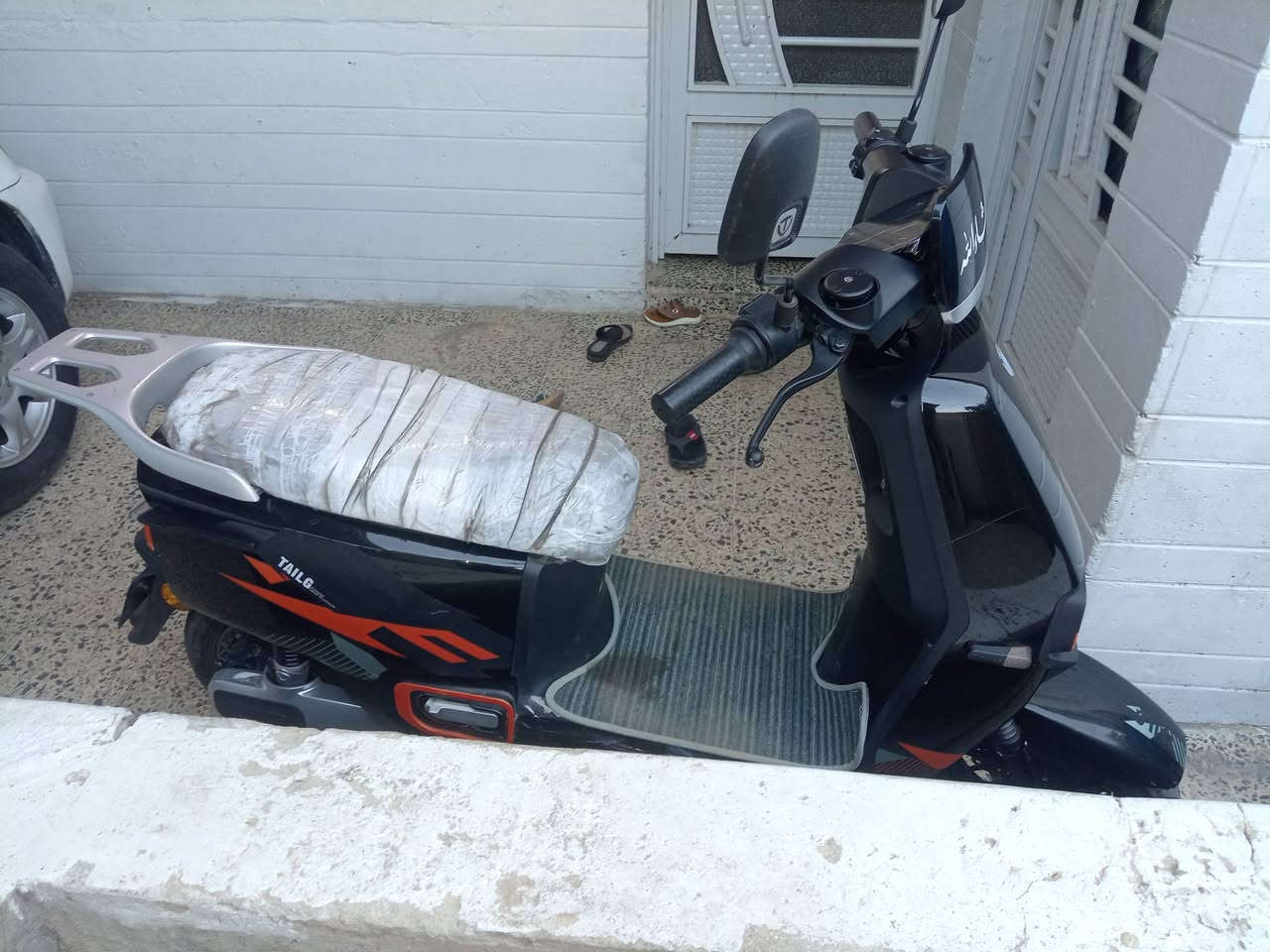 السلام عليكم ماطور شحن تايلج الريان موديل 2025 فول مواصفات 
دبل سويج +بصمه وقفل مانع سرقه 
لايت زينول عالي ناصي 
دبلات امامي خلفي كله بشرط 
السرعة، 90 يمشيك بشحنه الواحدة، 75 كيلو متر 
صندوق موجود بس اني شايله 
ملاحضه بصيطه بي كسر بدوسه الايمين متأثر 
السعر 800 بي مجال


**إذا كنت صاحب هذا الإعلان وتريد حذفه لأي سبب، رجاءا أرسل رسالة إلى الدعم الفني**