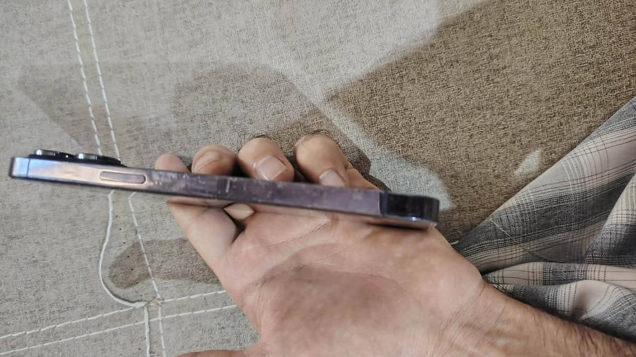 ايفون ١٤برو ماكس للبيع ذاكره ٢٥٦ بطاريه ٩٢ مامفتوح شرق اوسط رقمي *********** مكاني بابل نادر الثالثه
