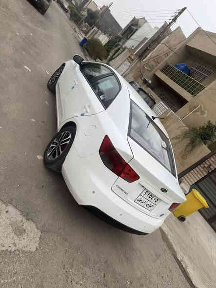 السلام عليكم
للبيع كيا سيراتو موديل ٢٠١١ خليجي 
رقم اربيل سنوية منتهية تحويل او وكالة حاضر 
محرك ١٦٠٠ دوش كير AT بيهة منضومة غاز 
بيهه صبغ ٤ قطع مرفق صورة السونار وشاصي الايمن مصلح  مكينة كير حدادية تدفئة تبريد جاهزة بدون نقص 
شاشة وكامرة وتحكم ستيرن وداخل لونين (قرميدي) ويل كب 
السعر ٨٤ ورقة ومجالهه بسيط جداً  مكانهه بغداد ضباط الجهاد

  ابو يوسف ***********
