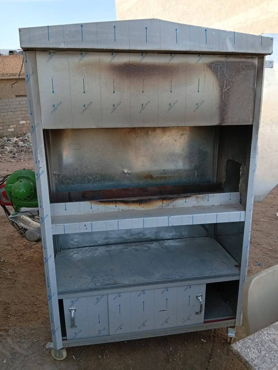 شوايه كباب للبيع السعر ٢٢٥ كربلاء حي الاطارات ***********
