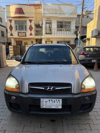 توسان ٢٠٠٩ • محرك ٢٠٠٠ • ١٧٧ الف كم