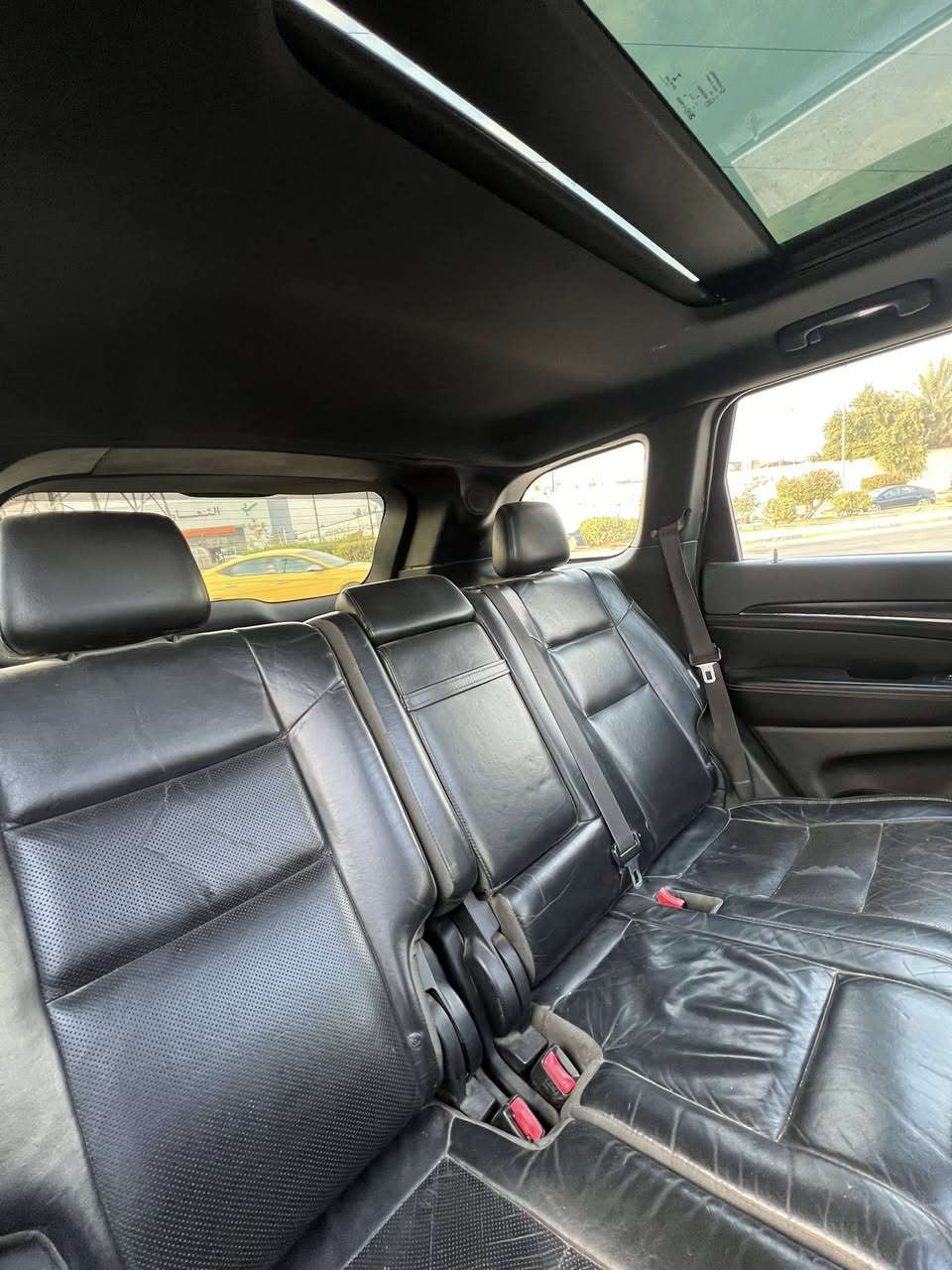 السلام عليكم
جيب ٢٠١٤ لمتد 
صدو امامي خلفي جديد 
حادثها خلفي جاملغات بدون دواخل سياره 
رقم بغداد 
مكينه ٣٦٠٠ 
جاهز سياره 
سعر ١٨٥
‏***********
