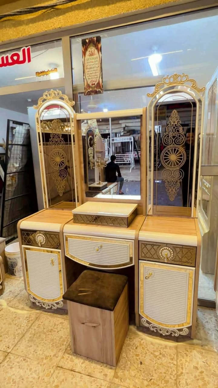 للحجز وتساب ***********
