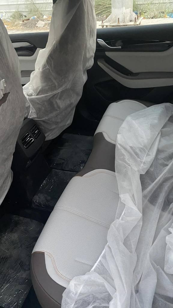 byd
Qin plus 
شكل خليجي استيراد صين موديل 2025
ماشية 12 الف 
مكفولة كفالة عامة بعده وضع شركة 
سعرة 20 مليون بيه مجال بسيط
تواصل *********** بغداد, العراق
